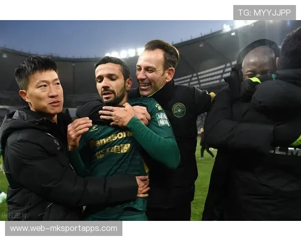 俱乐部高层暗通转会：中超内部交易链曝光