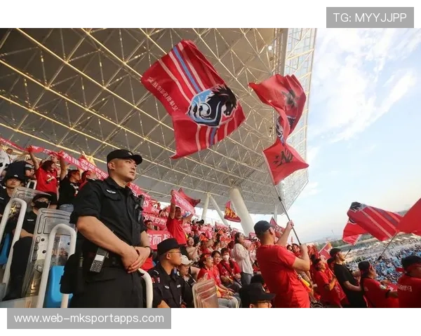 联赛举办线下球迷交流大会增强社区凝聚力